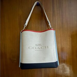 COACH PURSE!!!! JUST WORE IT ONCE! IT COSTS ME $200